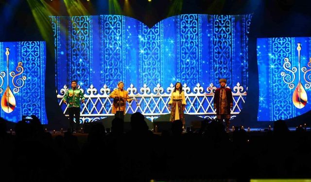 Hazar Şiir Akşamları finali beğeni topladı