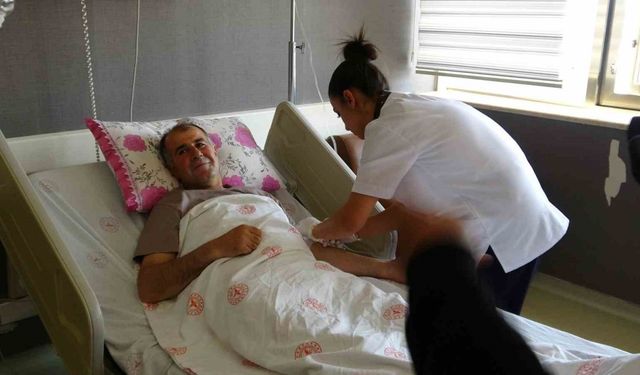 Karnında 4 kiloluk kitle çıkarıldı