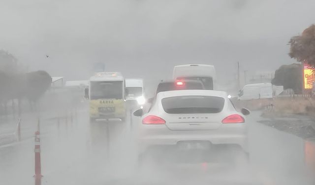 Bitlis Rahva’da sağanak etkili oldu