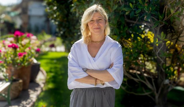 Sosyal medyada yeni trend: Anneler bebeklerinin yüzünü neden gizliyor?