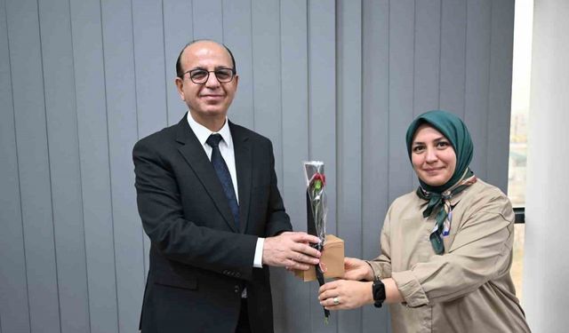 Başkan Geçit, eğitimin kahramanlarını unutmadı