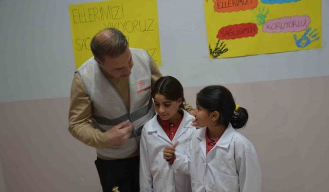 Bulanık’ta geleceğin sağlıklı nesilleri için bilgilendirme etkinliği