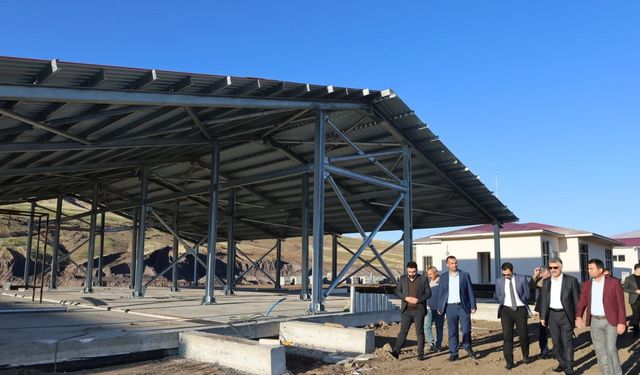 Güroymak’ta "Hayvan Pazarı ve Mezbahanesi" projesi devam ediyor