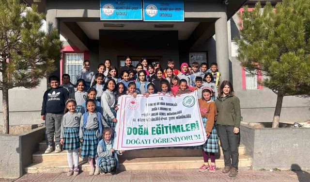 Iğdır'da öğrencilere bioçeşitlilik ve biyokaçakçılık eğitimi verildi