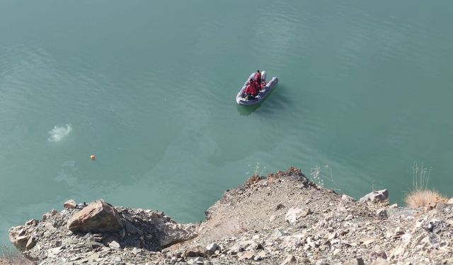 Otomobilin baraja uçtuğu kazada hayatını kaybedenlerin kimlikleri belirlendi