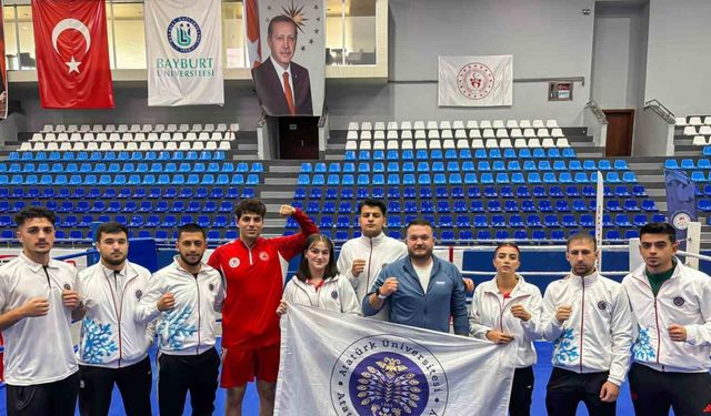 Türkiye’nin 43 üniversitesi Bayburt’ta boks için yarıştı