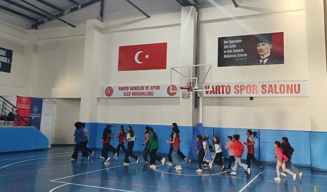 Varto’da voleybol kursuna yoğun ilgi