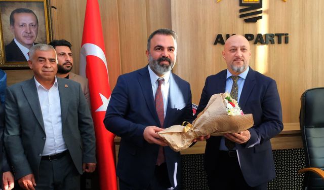 AK Parti Bitlis İl Başkanı Günceoğlu görevi devraldı