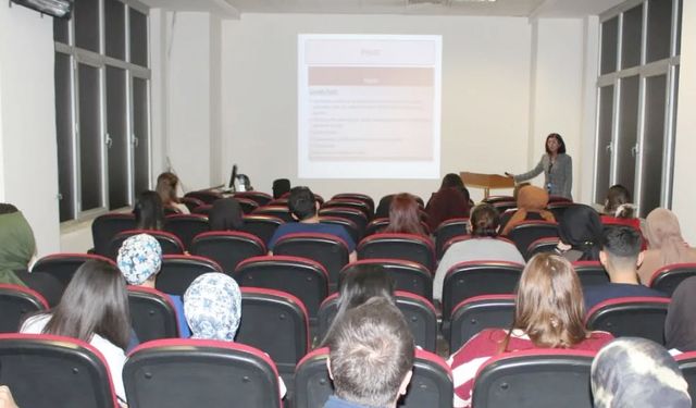 Tatvan Devlet Hastanesi'nde ÇİM eğitimi verildi