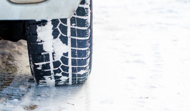 Bitlis Valiliği’nden kış lastiği uyarısı: Lastiğini tak, güvenle çık yola