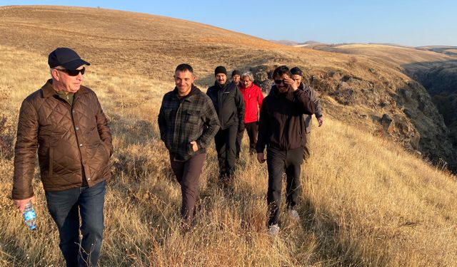 Ahlatlı gezginler sonbahar yürüyüşlerini sürdürüyor