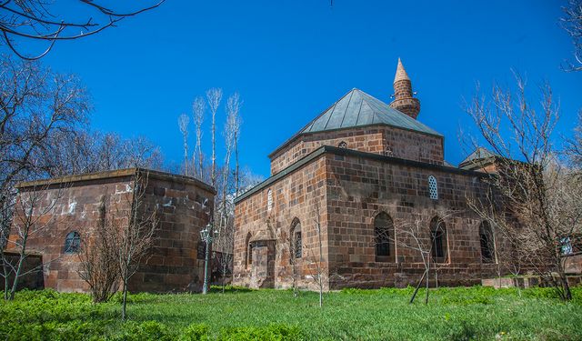 Hutbe Bitlis’te de okutuldu: Diyanet’ten birlik çağrısı ve vatan bilinci mesajı