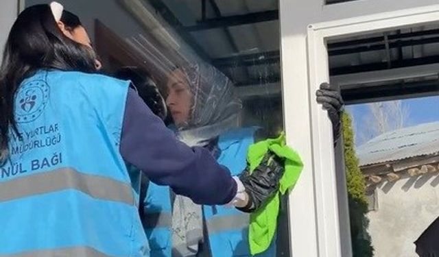 Erzincan’da öğrencilerden üç aylar öncesi cami temizliği