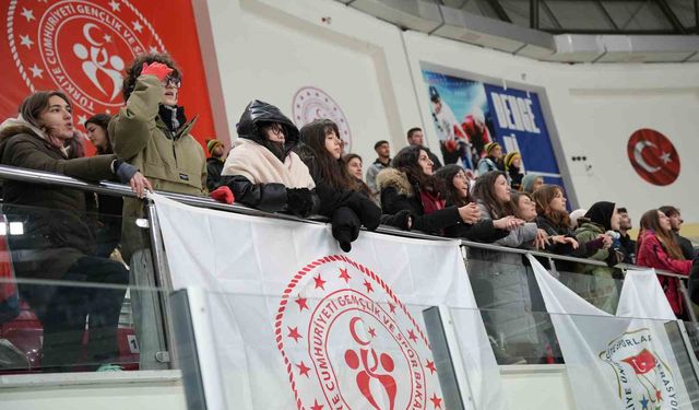 Curling ve Buz Hokeyinde çifte başarı
