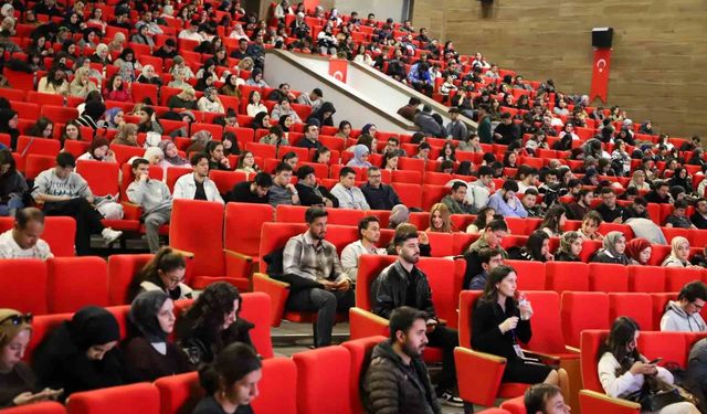 EBYÜ'de 'Huawei Day' etkinliği kapsamında yapay zeka ve ICT sunumu yapıldı