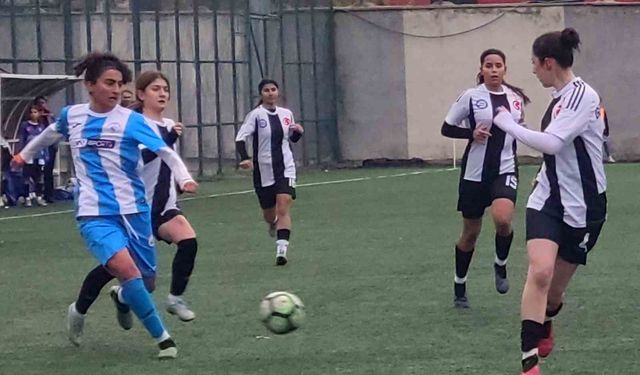 Erzincan Gençler Gücüspor deplasmanda Vangücü Spor'a 8-0 yenildi