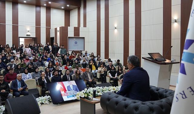 Erzurum Valisi Mustafa Çiftçi, Erzurum Teknik Üniversitesi öğrencileri ile bir araya geldi