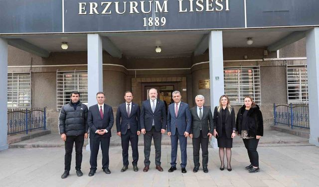 Genel Müdürden mezun olduğu okula anlamlı ziyaret
