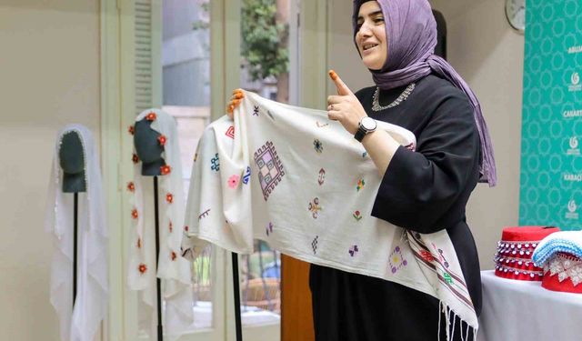 Karnavas Bezi Kahire'de sergilendi