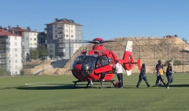 Malatya'da ambulans helikopter yaşlı adam için seferber oldu