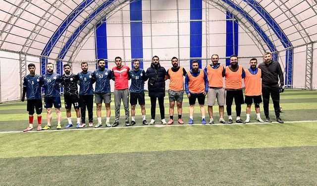 Öğretmenler arası futbol turnuvası start verdi