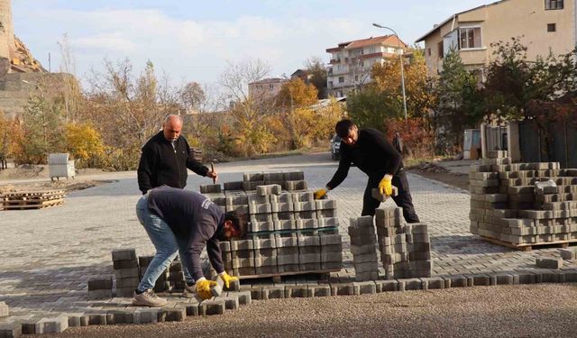 Oltu'da 115 bin metrekare parke taş döşemesi tamamlandı