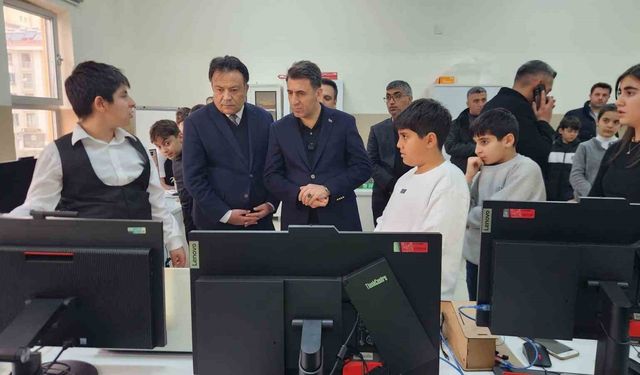 Tunceli'de Bilim ve Sanat Şenliği yoğun ilgi gördü