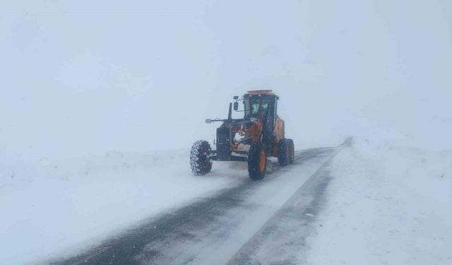 Van’da kar nedeniyle 28 yerleşim yolu ulaşıma kapandı