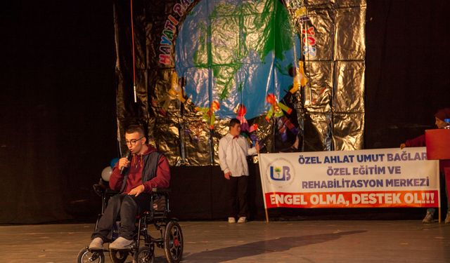Ahlat’ta “3 Aralık Dünya Engelliler Günü” kutlandı