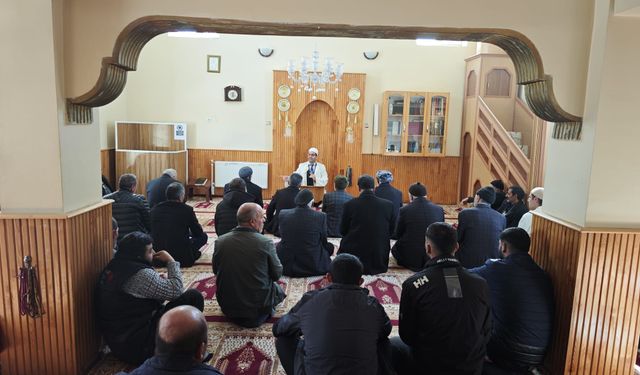 Ahlat Müftüsü Oğraş’tan Otluyazı Köyü’ne ziyaret