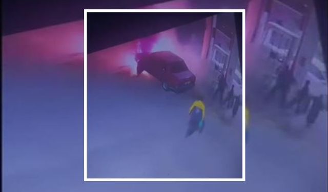 Ahlat’ta petrolde alev alan araç korkuttu!