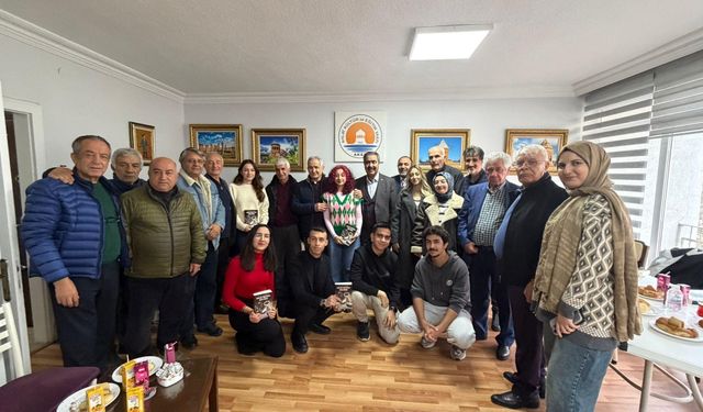 AHLAT-İSDER bursiyerlerinden AKEV’e Ziyaret
