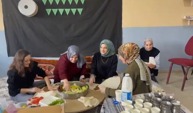 Aydınlar Beldesi’nde çiğ köfteli yerli malı etkinliği