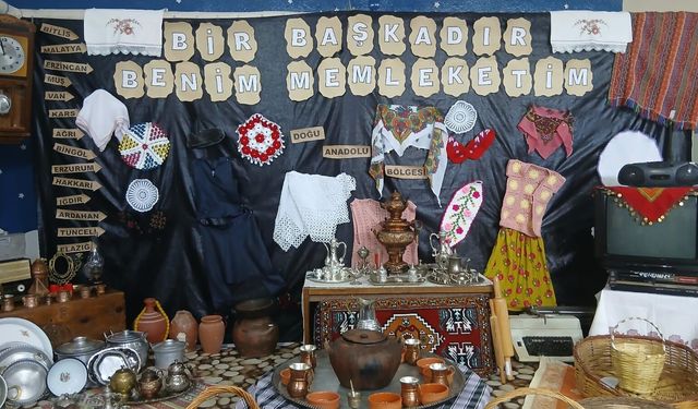 Tatvan’da Yerli Malı Haftası’na Anlamlı Sergi