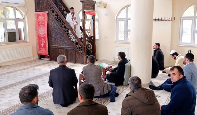 Mutki’de cami görevlilerine “Etkili Hutbe Sunumu” eğitimi
