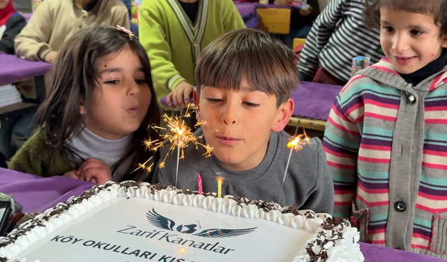 Zarif Kanatlar Derneği’nden Bitlis’te Köy Okullarına Anlamlı Destek