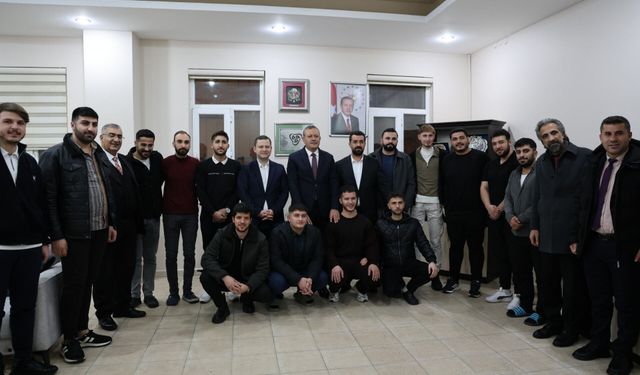 Rektör Elmastaş ve Kaymakam Demirer’den öğrenci yurtlarına ziyaret