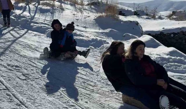 Karne sevinci kızak keyfiyle taçlandı