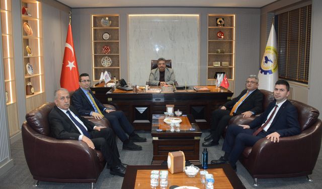GİB heyetinden TATSO Başkanı Adabağ’a ziyaret