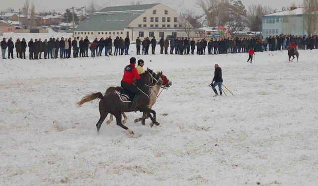 Aşkale’de cirit coşkusu yaşandı