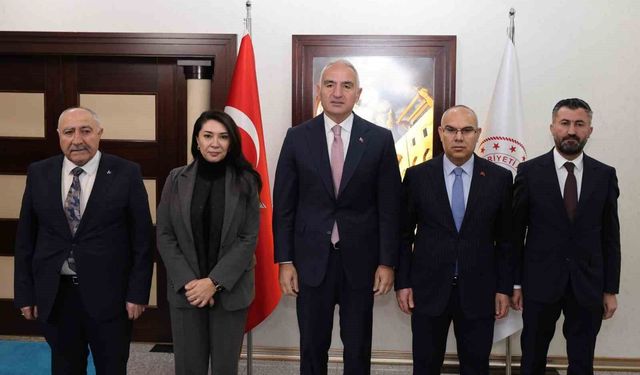 Bakan Ersoy Ağrı’da çeşitli ziyaretler gerçekleştirdi
