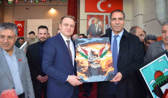 Bulanık'ta 'Bin Umut Turnası' projesi ile Filistinli çocuklar için tek yürek oldular