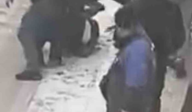 Elazığ'da sokak savaş alanına döndü: O anlar kamerada