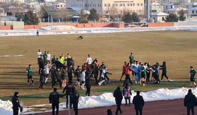 Karşılaşma sonrası gerginlik kavgaya dönüştü