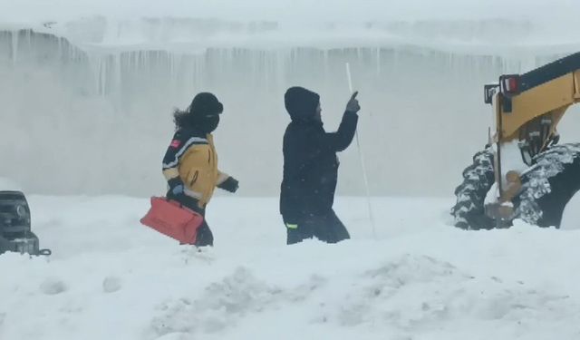 Kars’ta kar esaretine özel müdahale: Ekipler vakaya yaya ulaşıyor