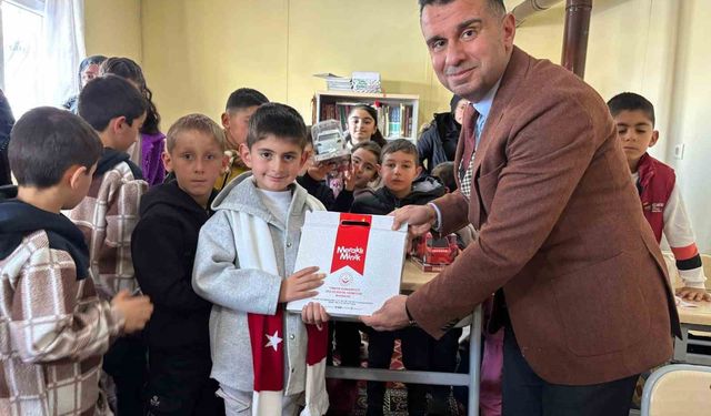 Şehit evlatlarına karne gününde vefa