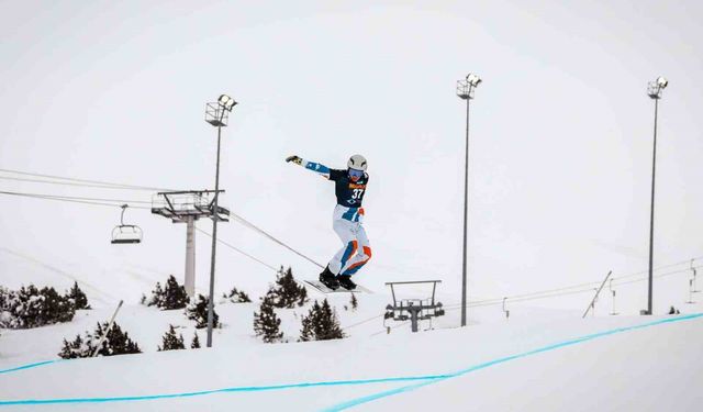 Snowboard FIS European Cup Erzincan Yarışmaları start verdi