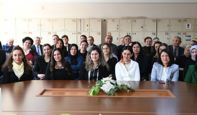 Az önce duyuruldu: Öğretmenlerin mazerete bağlı yer değişikliği başlıyor