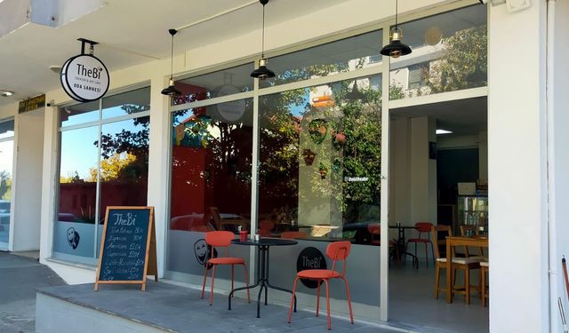 Tatvan’da sanat, tiyatro ve kafe bir arada: TheBi Theatre Art Cafe açıldı