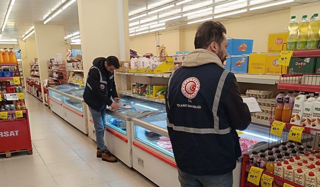Adilcevaz’da marketlere yönelik denetimler sürüyor